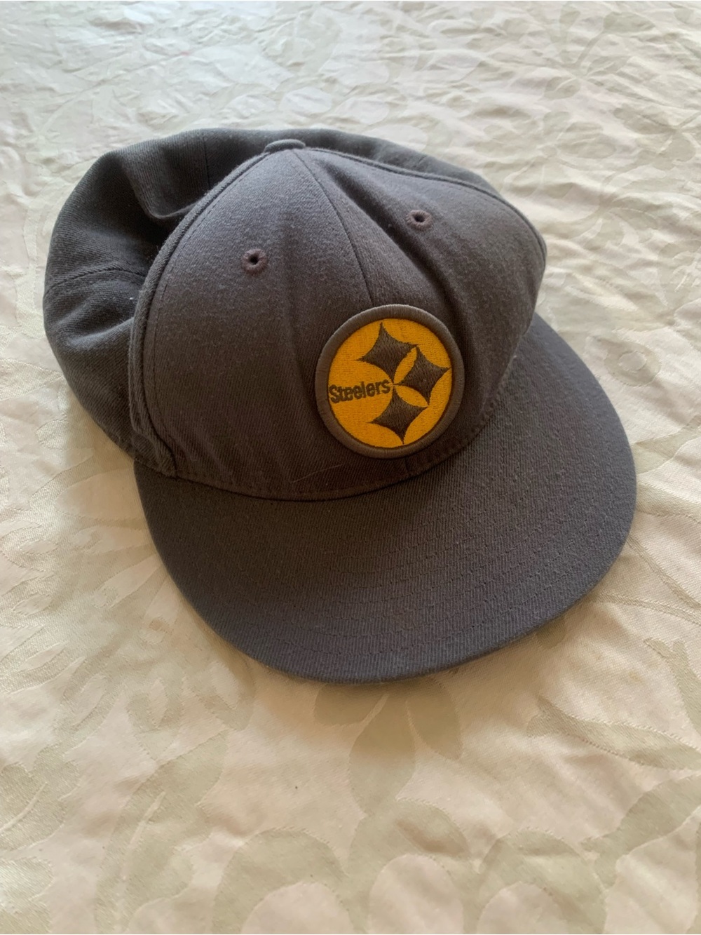 Pittsburgh Steelers Blue Baseball Cap with Yellow Logo by Reebook - Picture 7 of 8